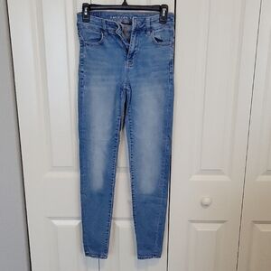 American Eagle Outfitters Light Blue Skinny Jeans